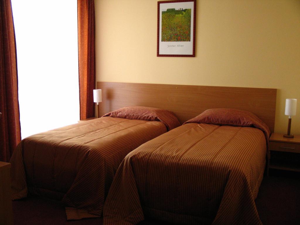 Siauliu Krasto Medziotoju Uzeiga Hotel โชเล ห้อง รูปภาพ