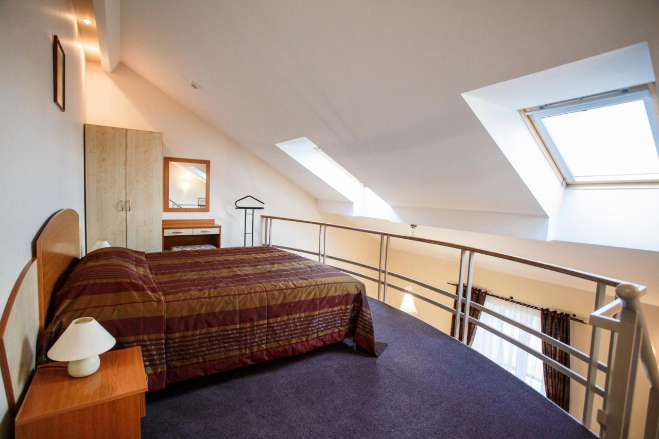 Siauliu Krasto Medziotoju Uzeiga Hotel โชเล ภายนอก รูปภาพ